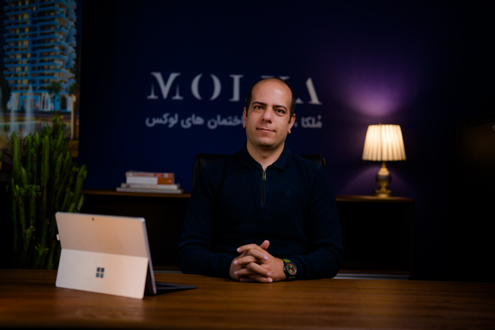 آراد آخوندی